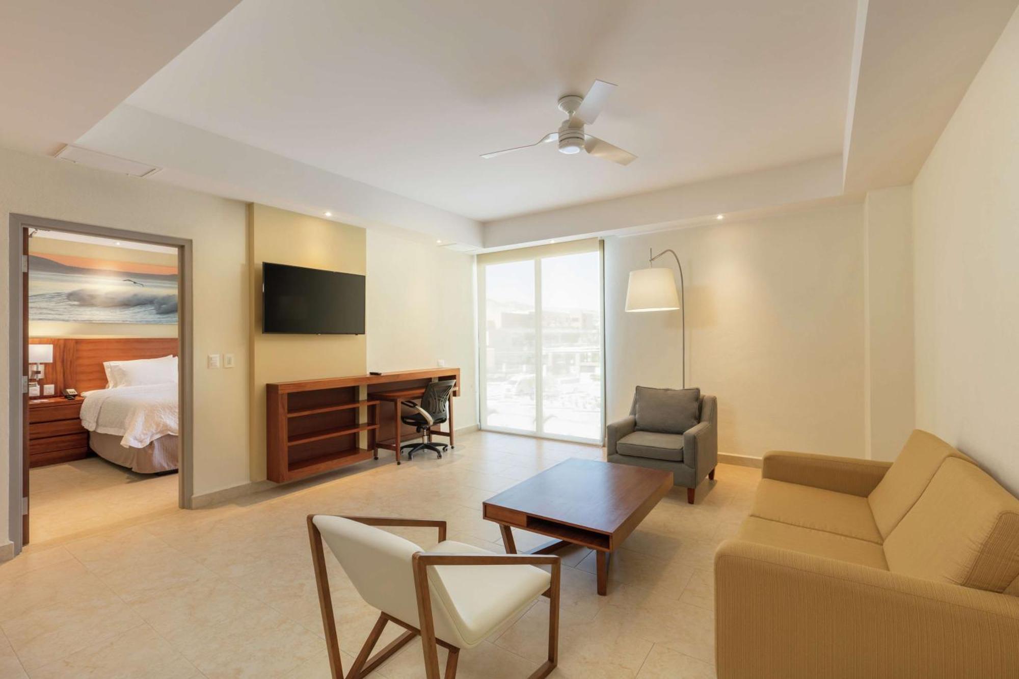 Hampton Inn & Suites By Hilton Los Cabos San Jose del Cabo Exterior photo